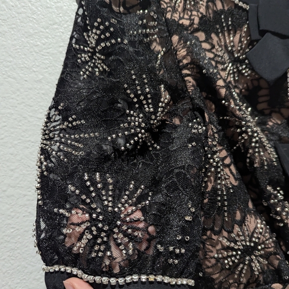 Saloni Embroidered Dress - Picture 14 of 14